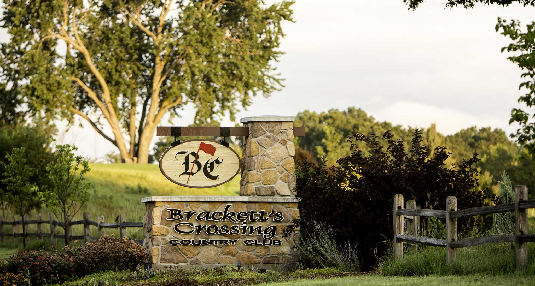 Home - Bracketts Crossing Country Club